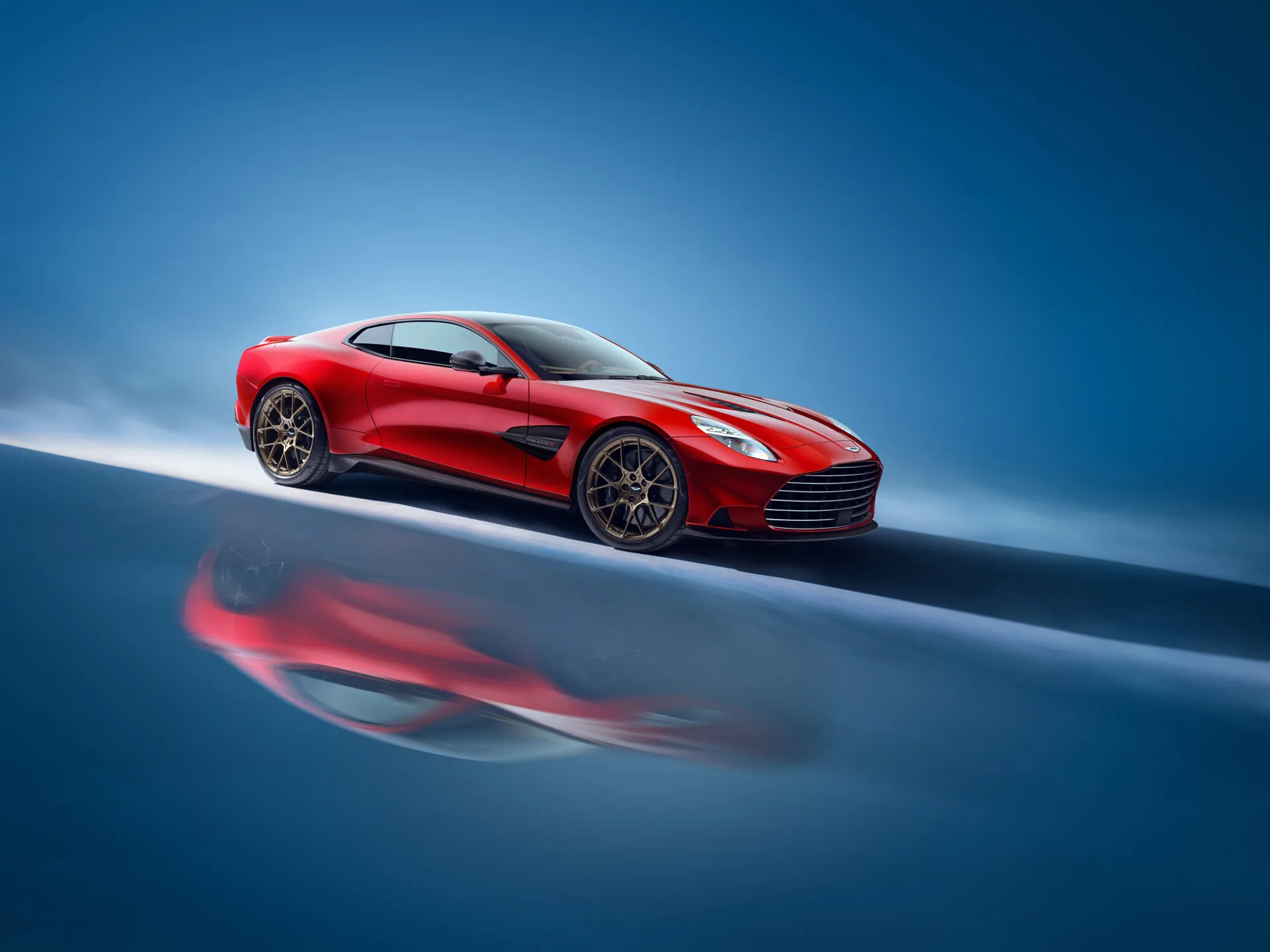 Aston Martin Vanquish 2026