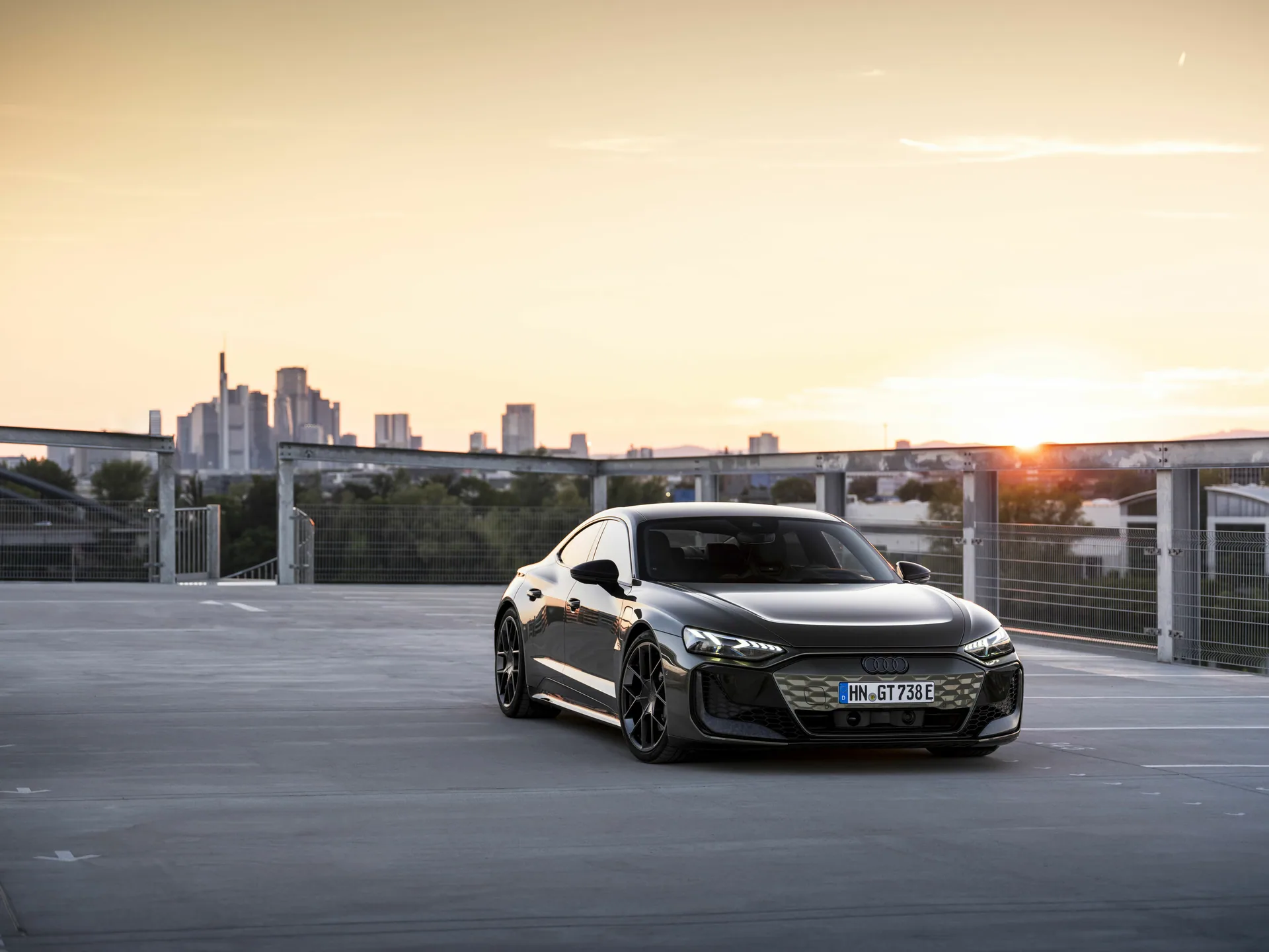 Audi RS e-tron GT performance 2026