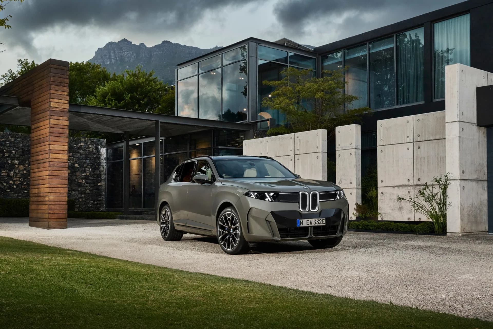 BMW iX5 2026