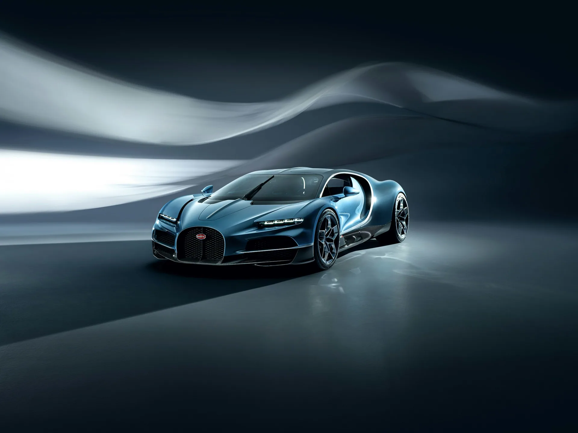 Bugatti Tourbillon i blå lak set skråt forfra i studiet