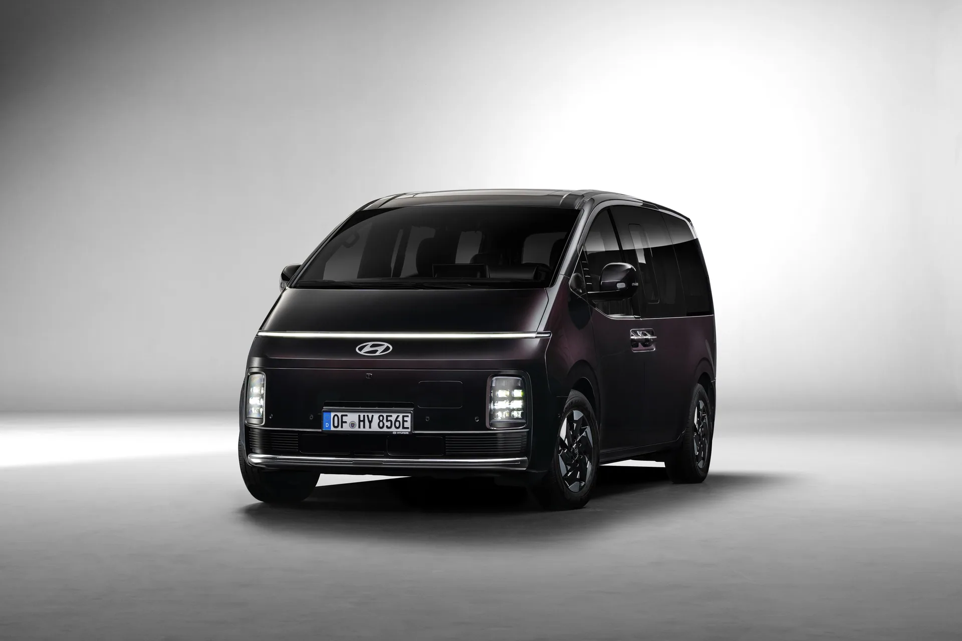Hyundai STARIA Electric 2026