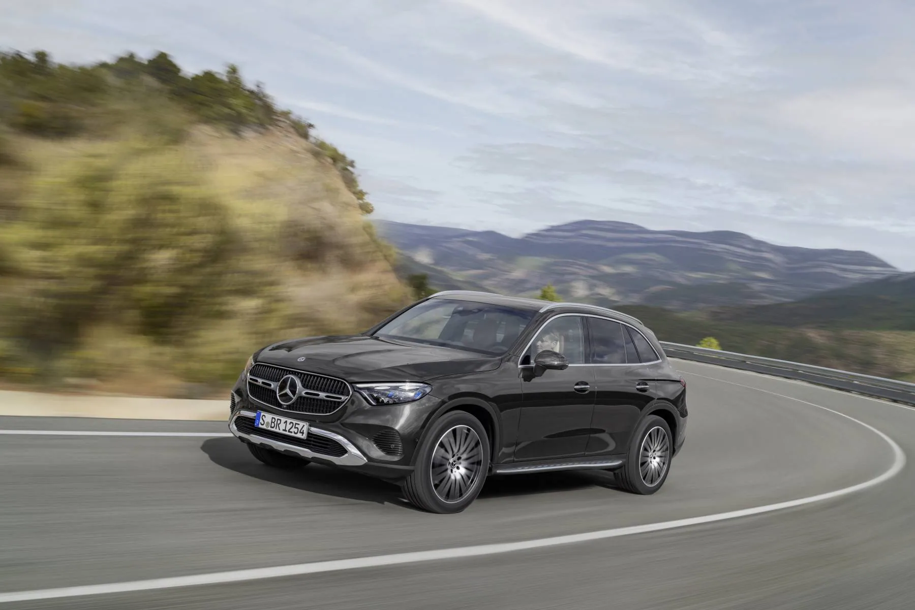 Mercedes-Benz GLC 300 4MATIC 2026