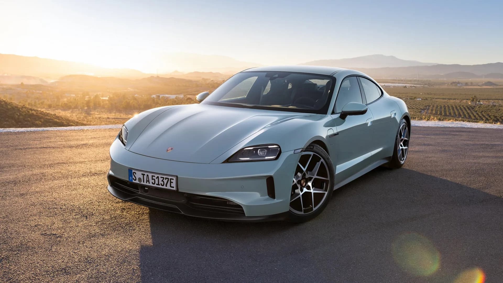 Porsche Taycan 2026