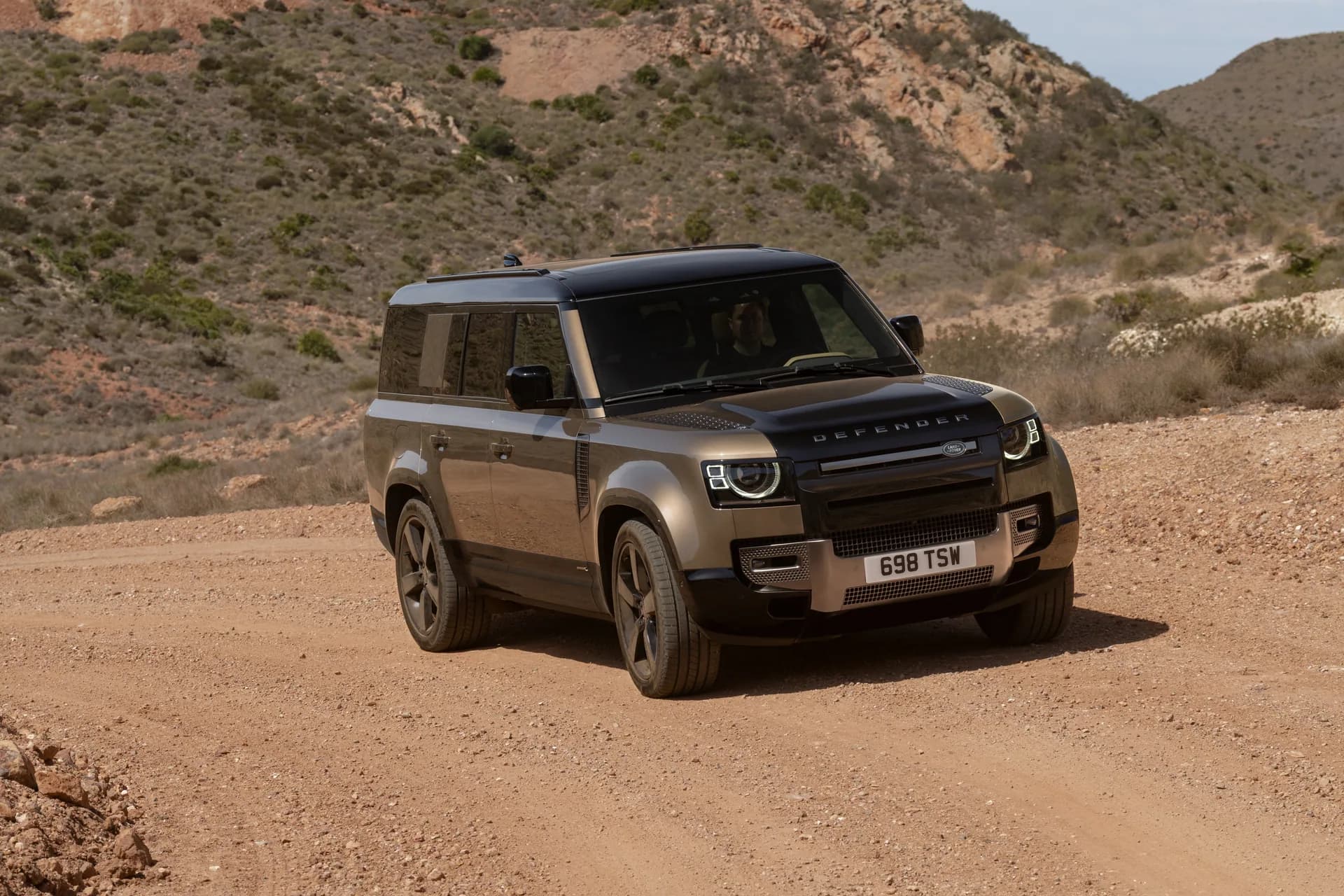Range Rover Defender 130 2026