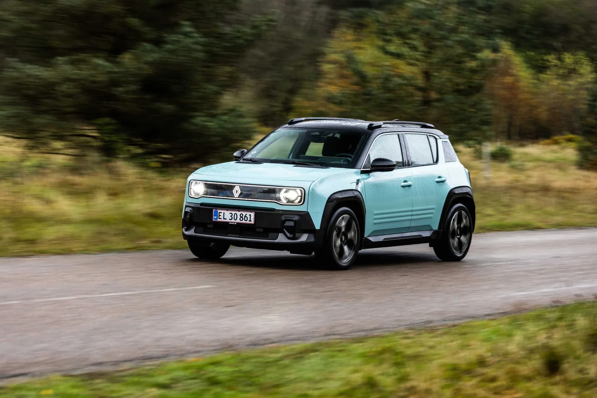 Renault 4 E-Tech electric 2026