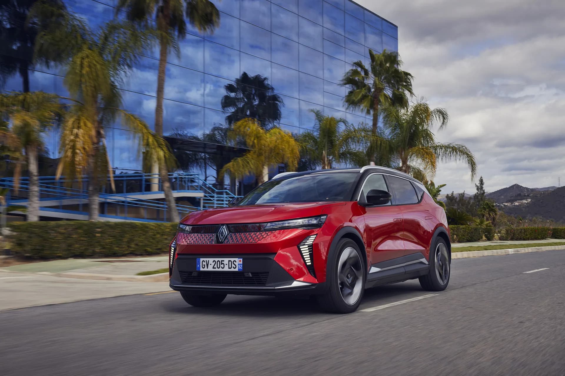 Renault Scenic E-Tech electric 2026