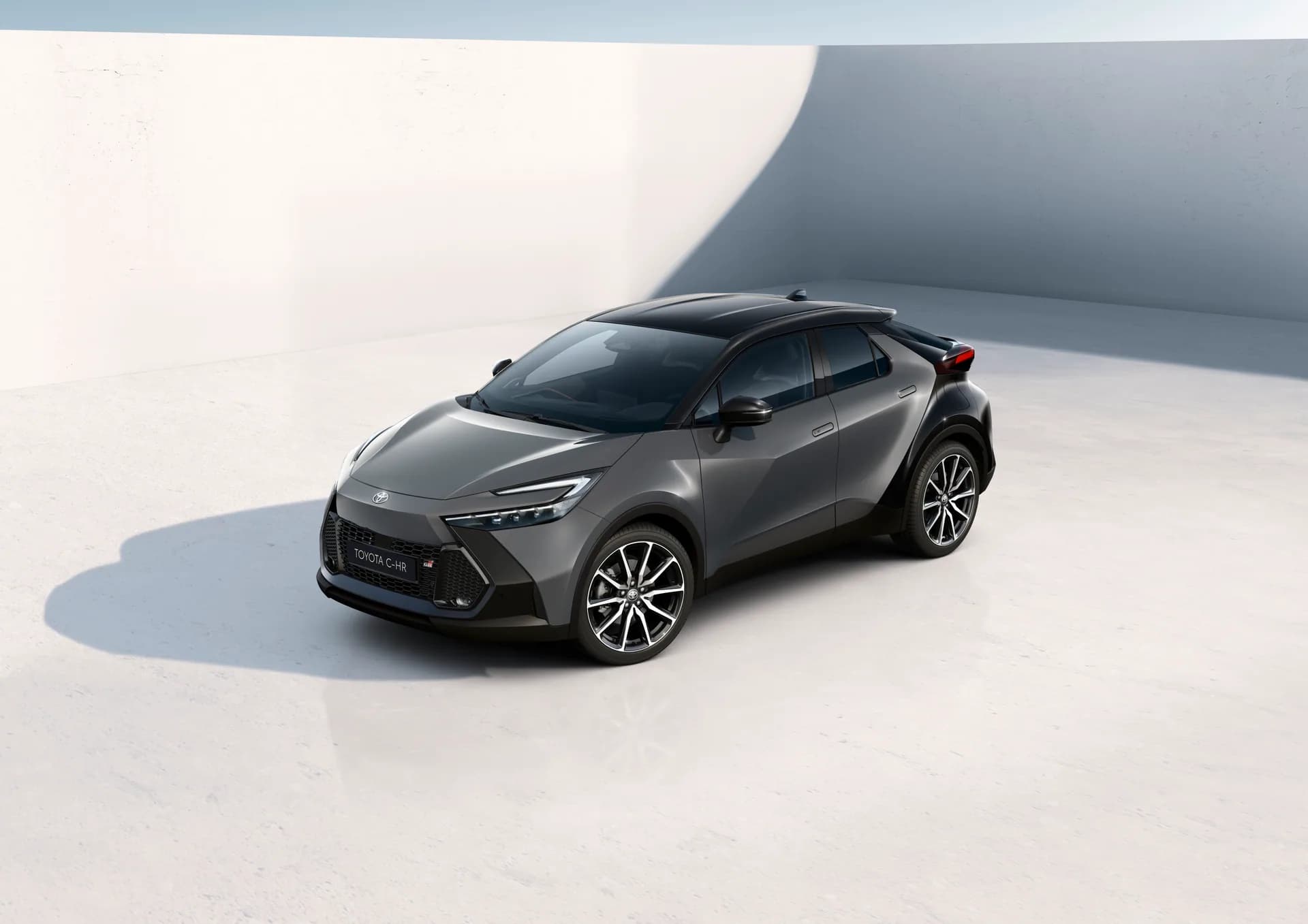 Toyota C-HR (hybrid) 2026