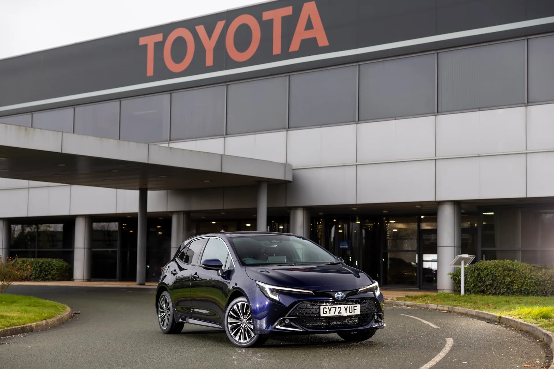 Toyota Corolla 2.0 Hybrid 2026